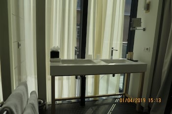 villa eiffel mademoiselle