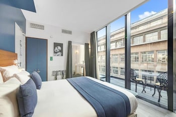 villa eiffel mademoiselle