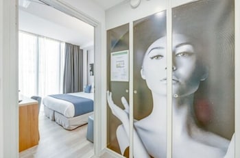 villa eiffel mademoiselle