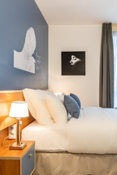 villa eiffel mademoiselle