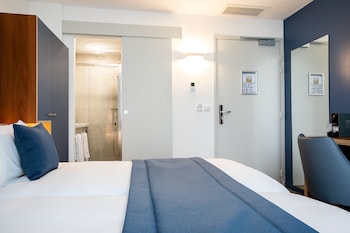 villa eiffel mademoiselle