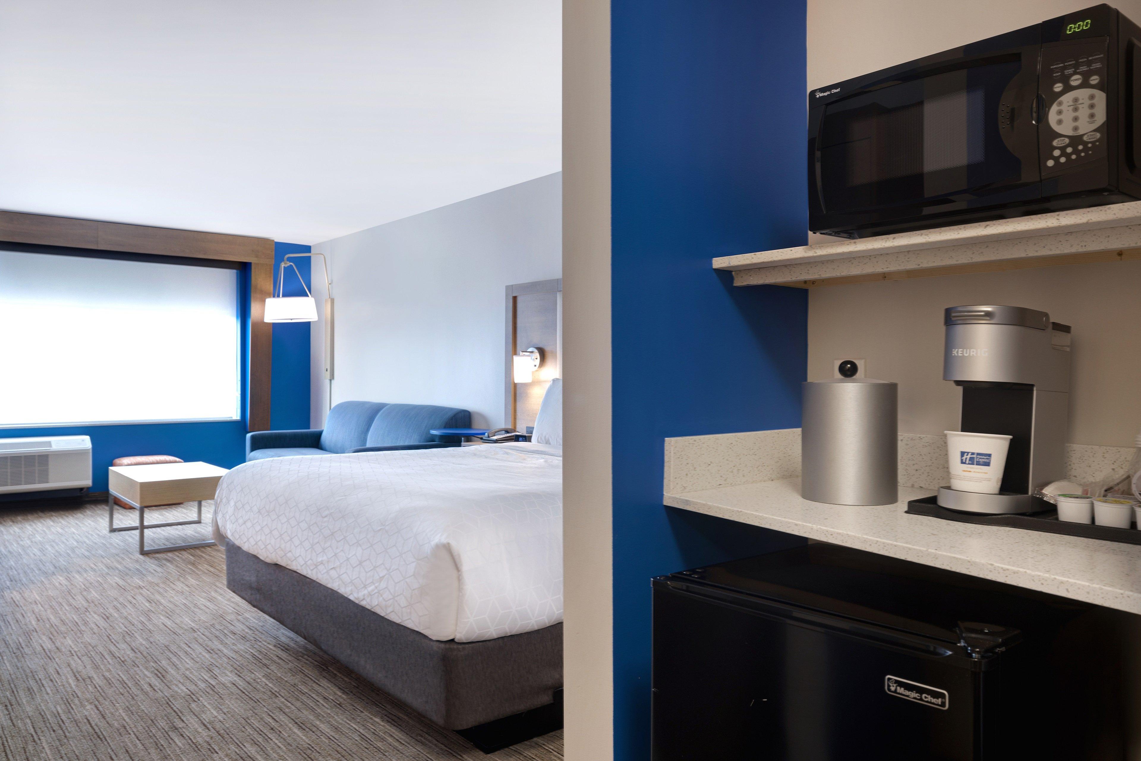 holiday inn express and suites brighton an ihg hotel