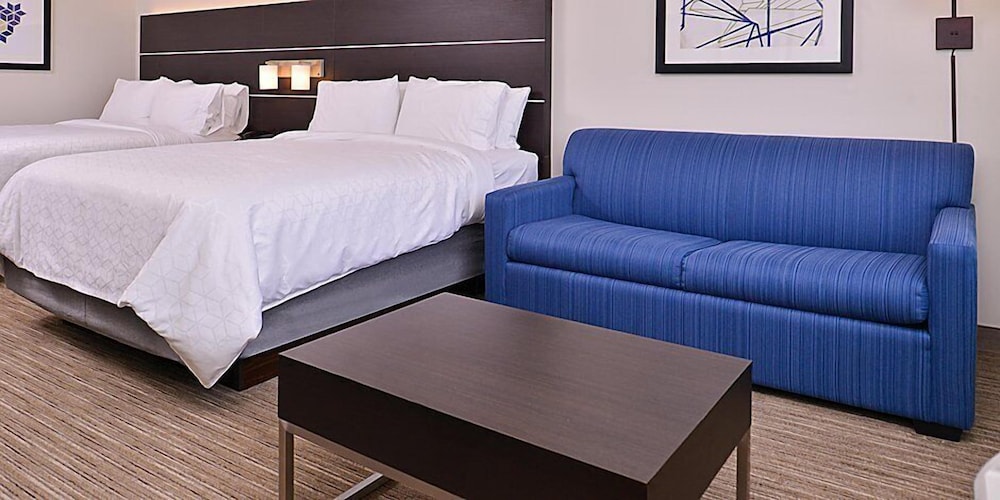 holiday inn express and suites brighton an ihg hotel