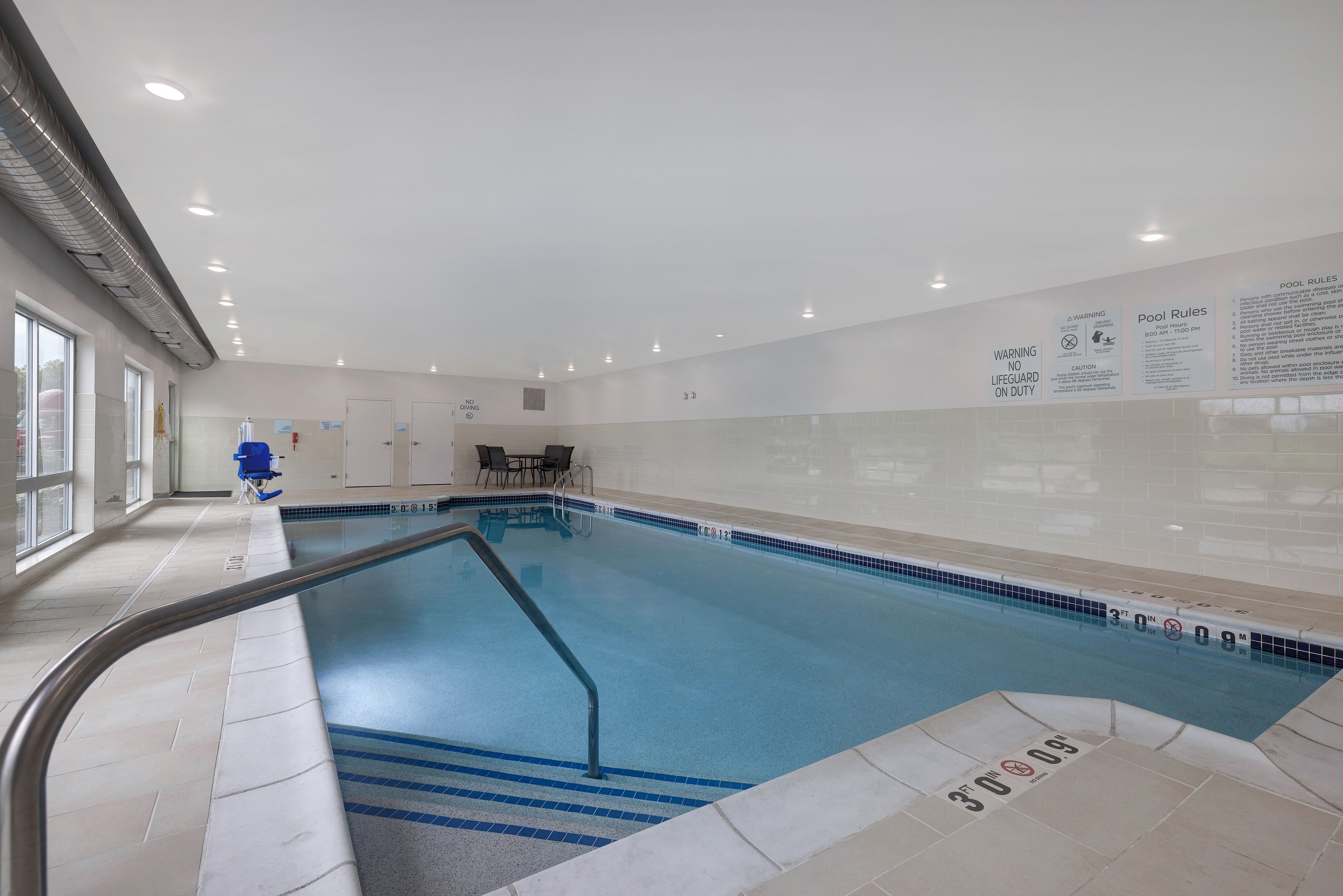 holiday inn express and suites brighton an ihg hotel