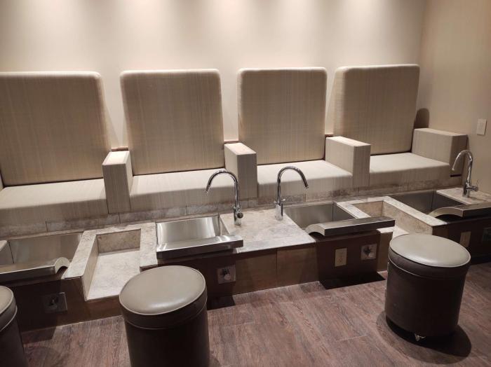 hoodoo moab curio collection by hilton