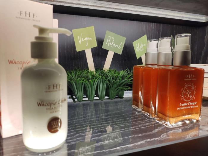 hoodoo moab curio collection by hilton