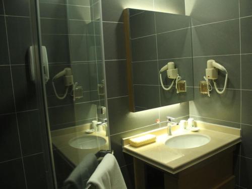 greentree inn lvliang xiaoyi city fuqian street ho