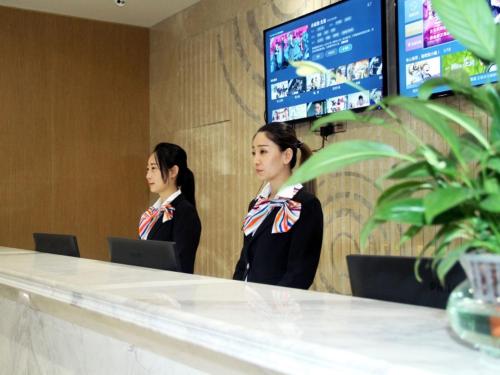 greentree inn lvliang xiaoyi city fuqian street ho