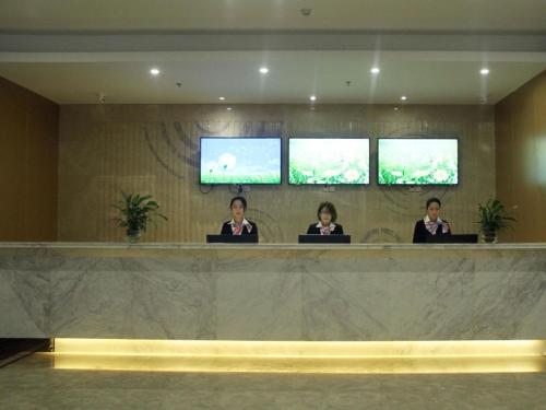 greentree inn lvliang xiaoyi city fuqian street ho