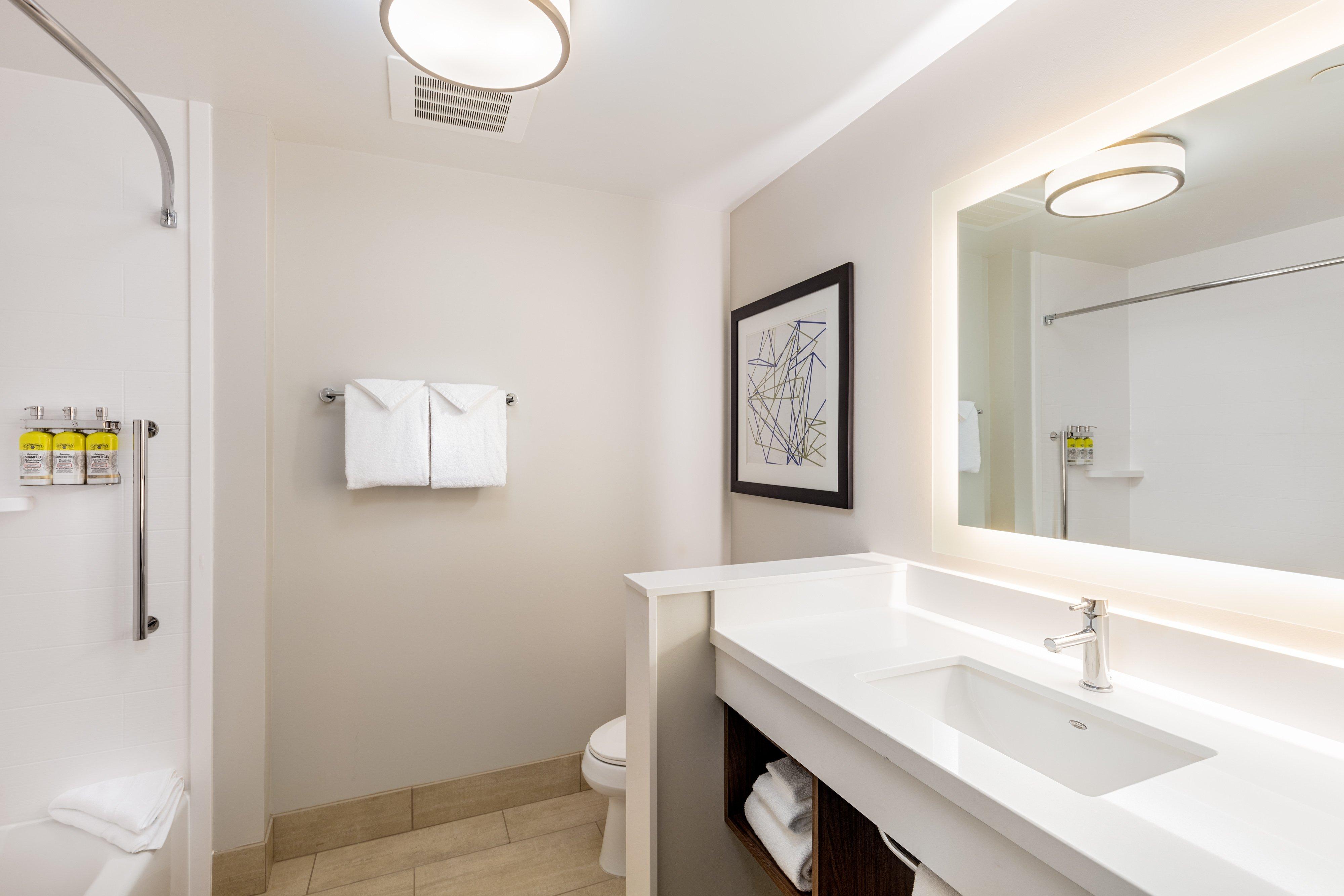 holiday inn express and suites moreno valley riversi