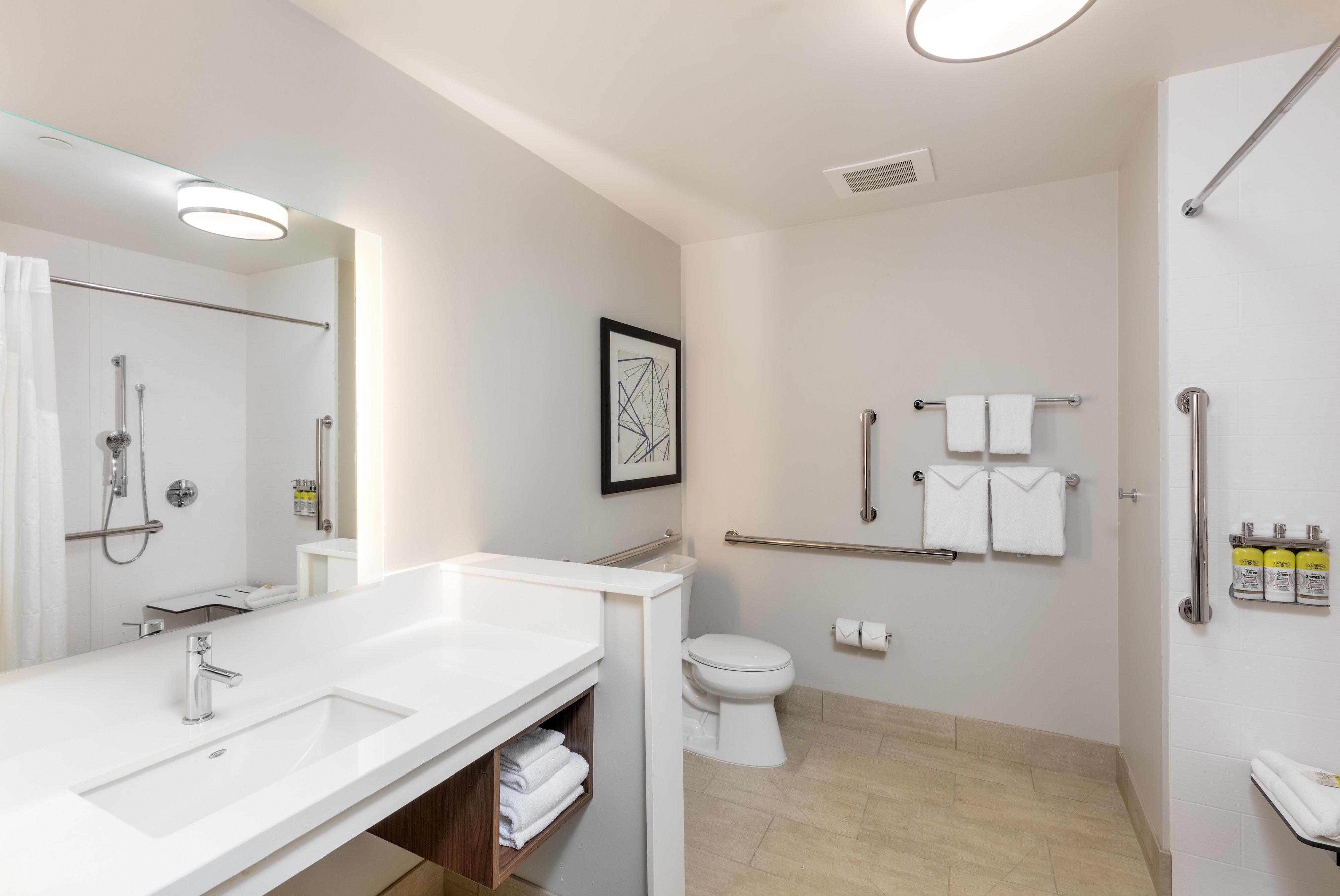 holiday inn express and suites moreno valley riversi