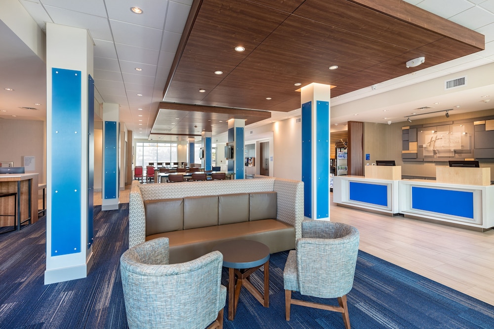 holiday inn express and suites moreno valley riversi