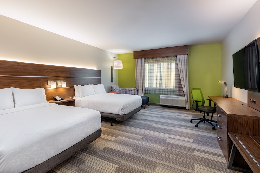 holiday inn express and suites moreno valley riversi