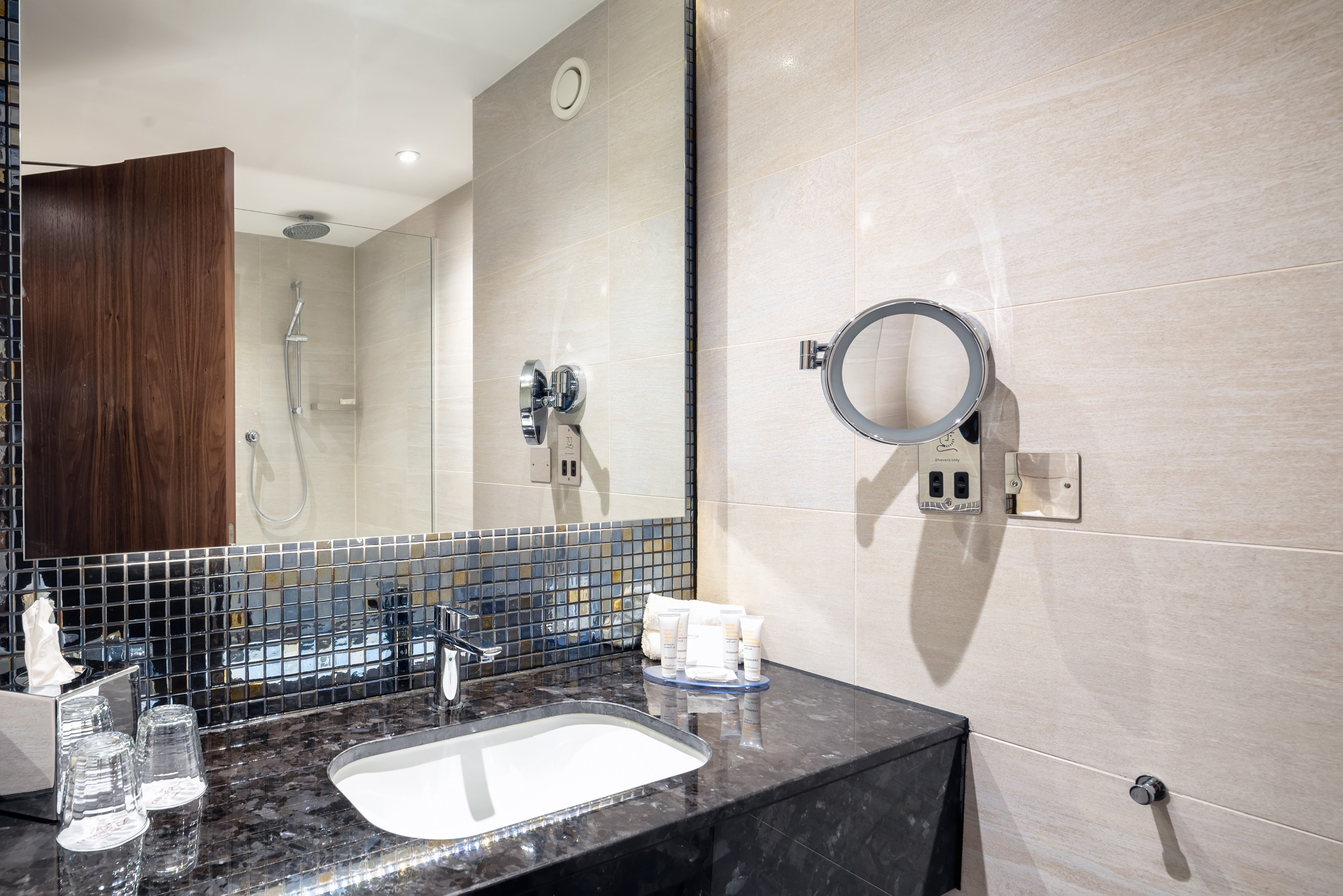 crowne plaza london heathrow t4 an ihg hotel