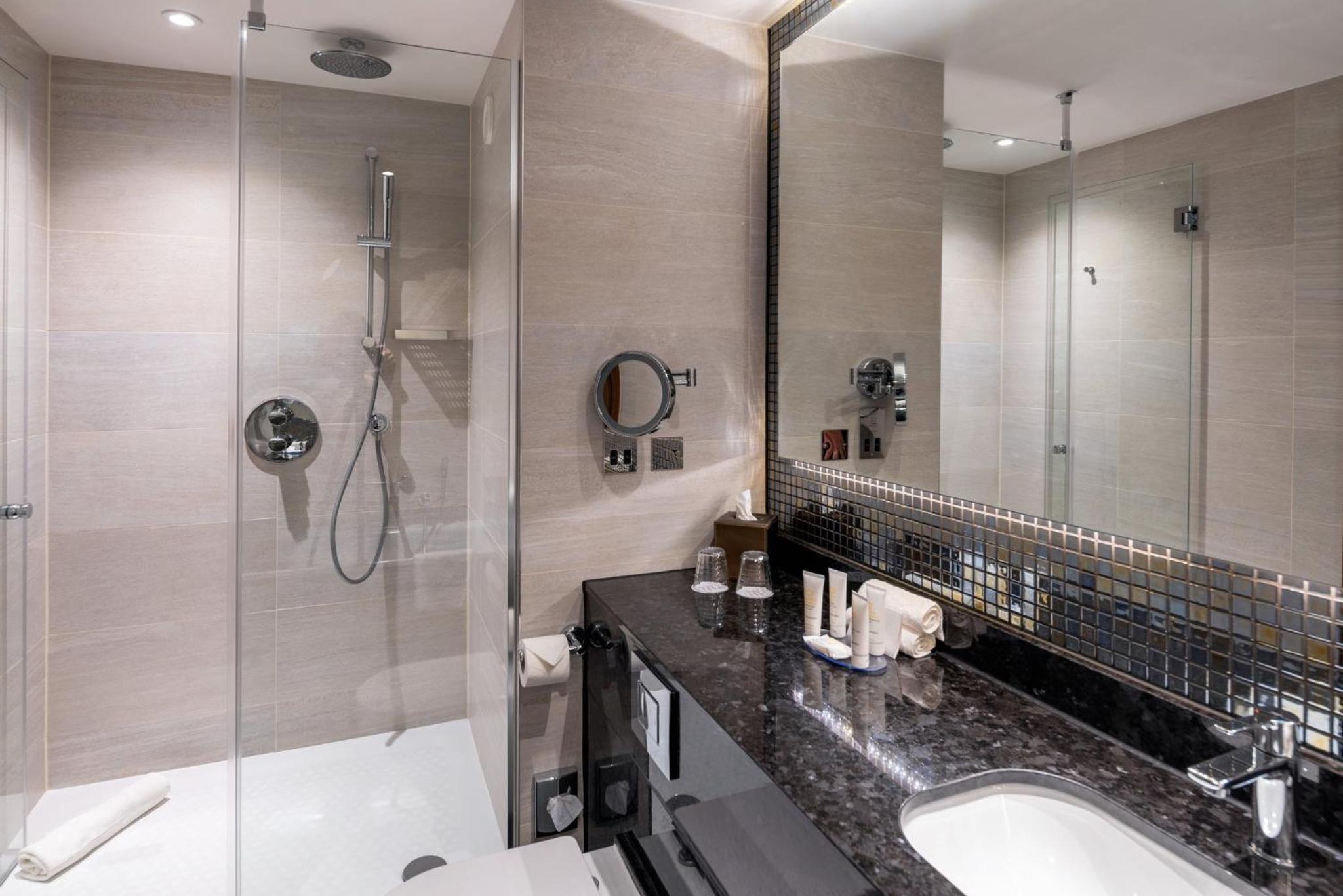 crowne plaza london heathrow t4 an ihg hotel