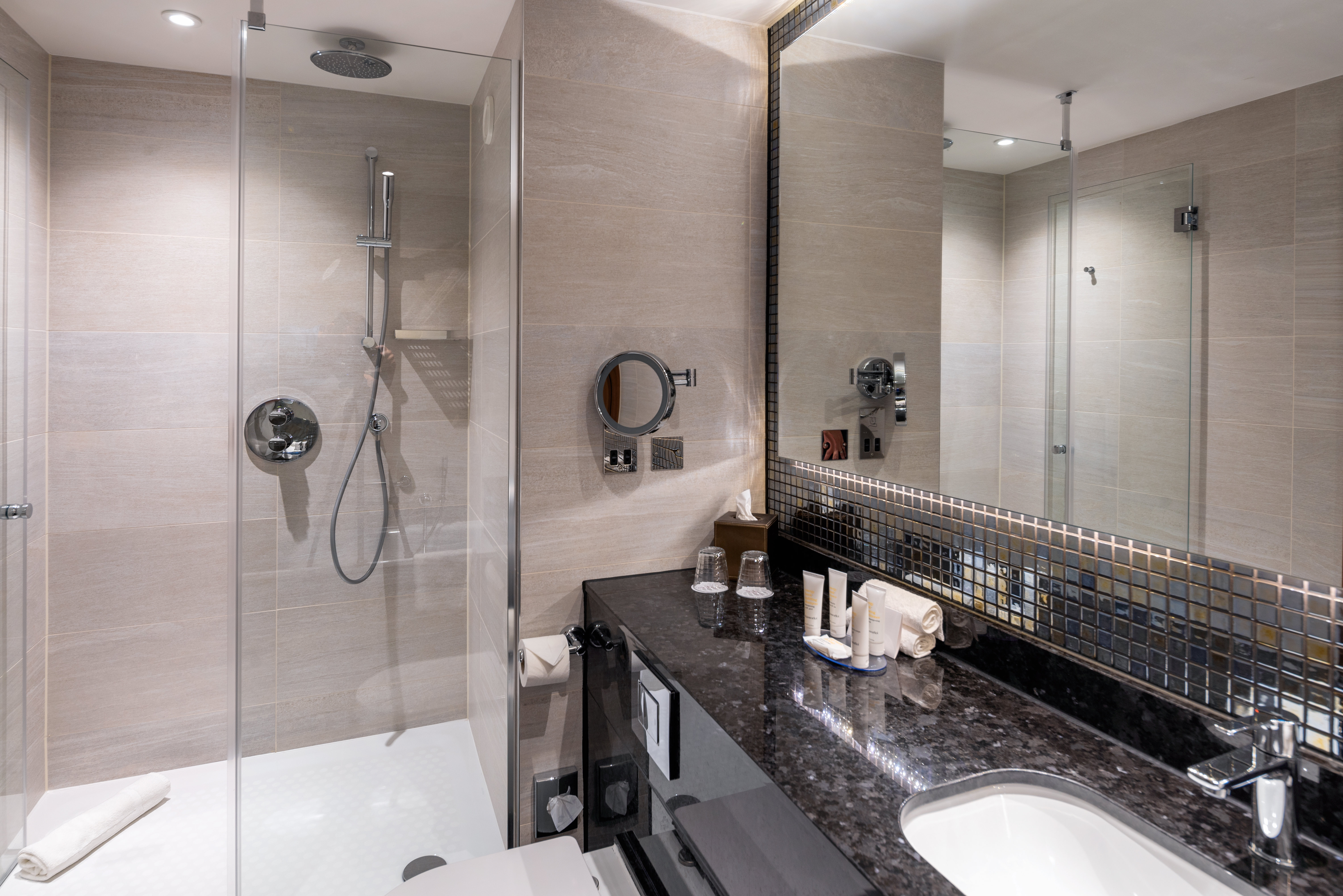 crowne plaza london heathrow t4 an ihg hotel
