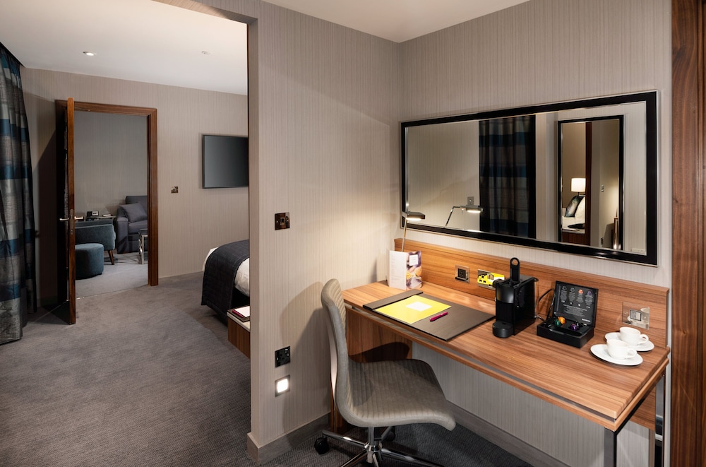 crowne plaza london heathrow t4 an ihg hotel