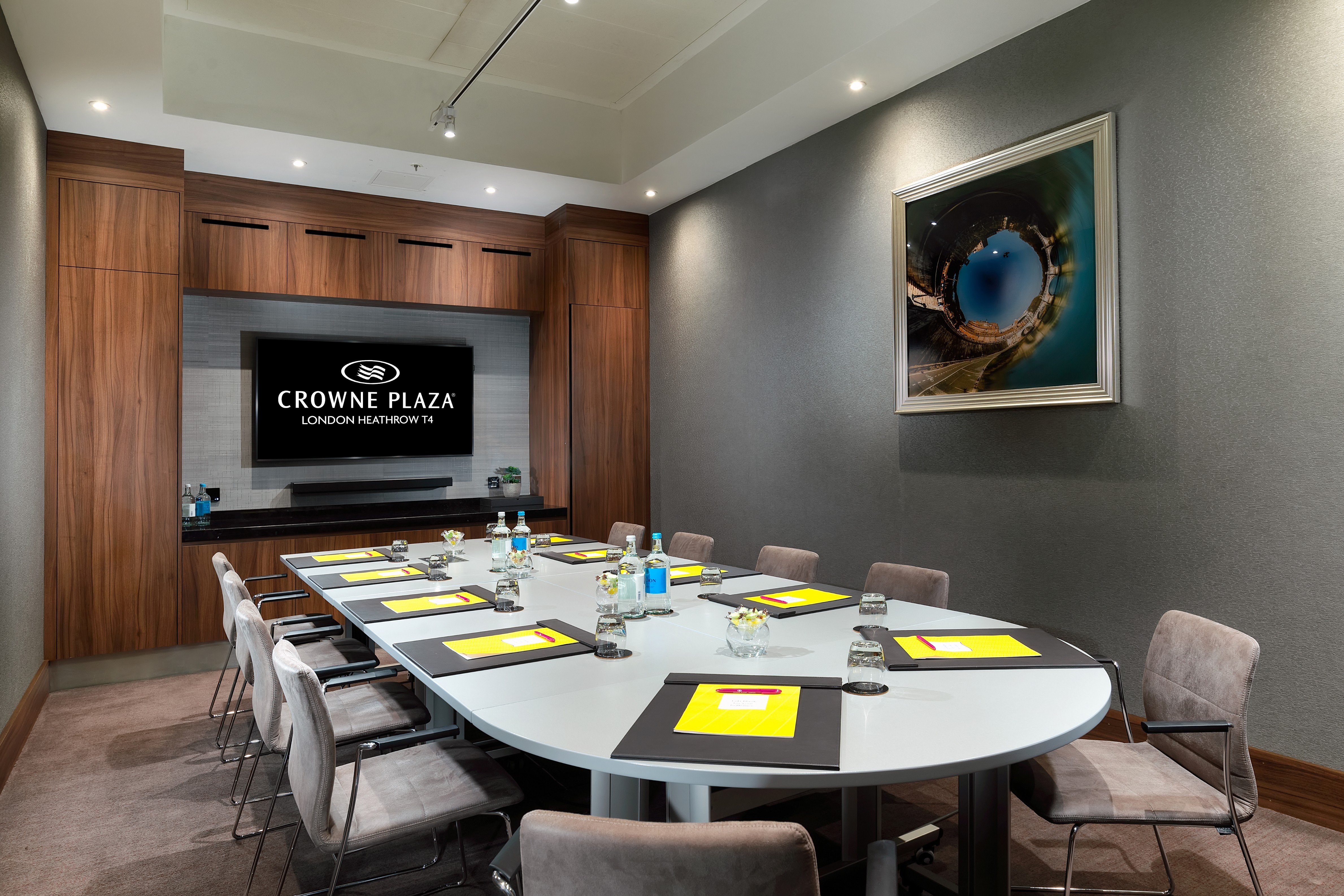 crowne plaza london heathrow t4 an ihg hotel
