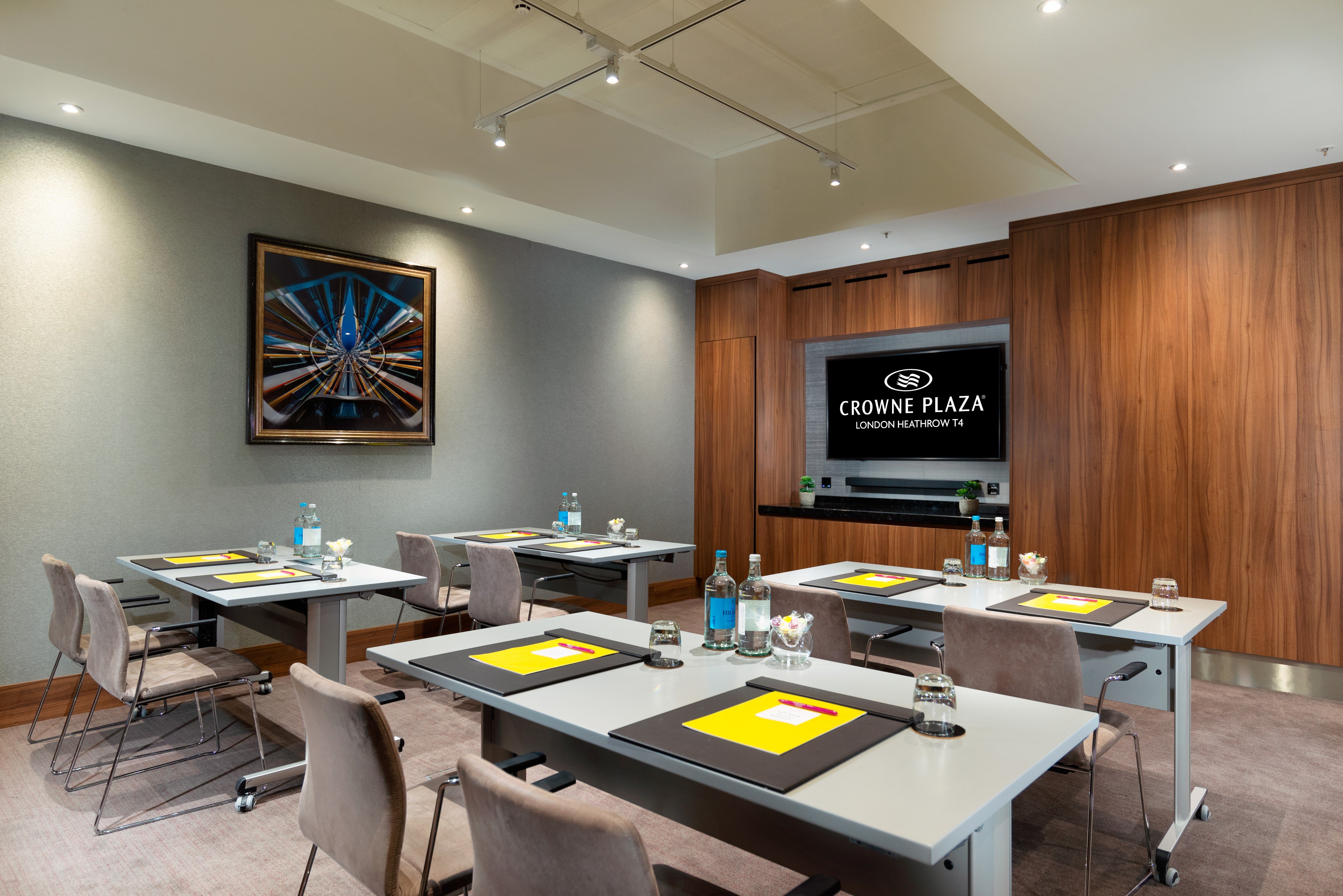 crowne plaza london heathrow t4 an ihg hotel
