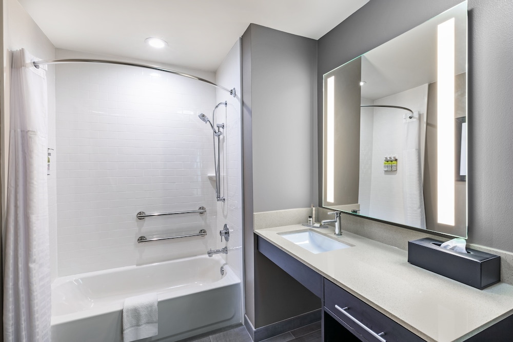 staybridge suites iah airport east an ihg hotel
