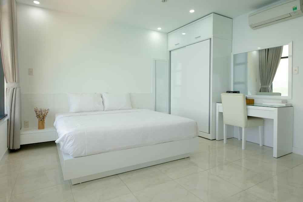 sunrise ocean view apartment