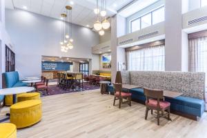 hampton inn and suites guymon
