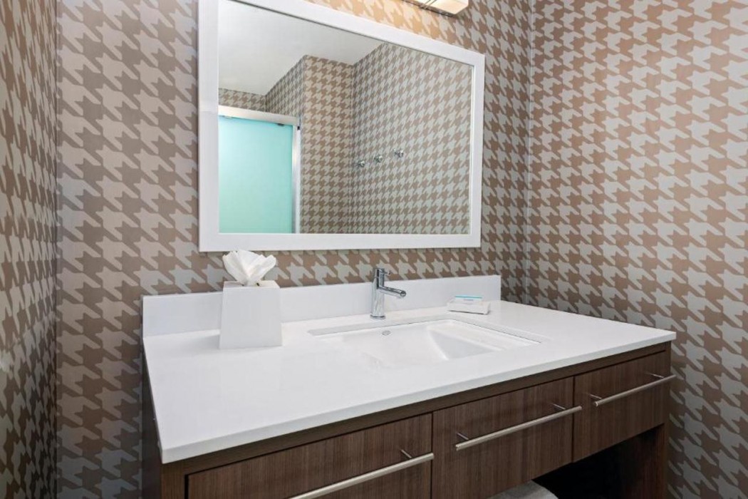 home2 suites by hilton orlando near universal