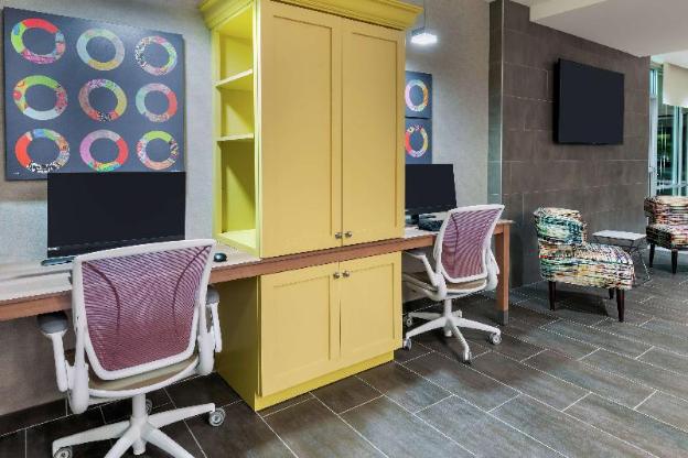 home2 suites by hilton orlando near universal