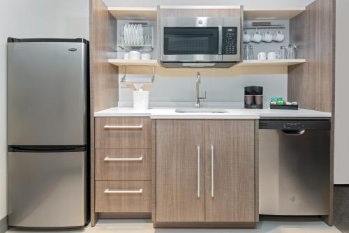 home2 suites by hilton orlando near universal