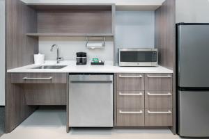 home2 suites by hilton orlando near universal