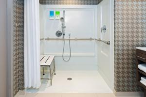 home2 suites by hilton orlando near universal