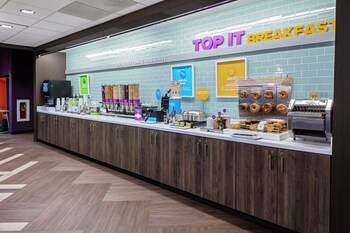 tru by hilton crossett