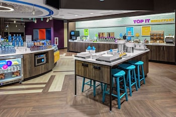 tru by hilton crossett