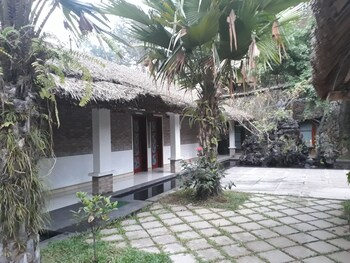 Nam Phong Hotel Ham Yen,,2 star