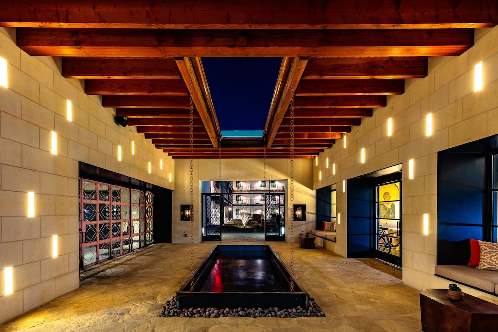 texican court by valencia hotel collection
