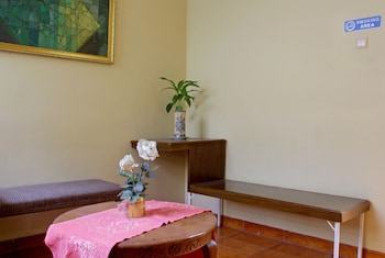 hotel lodaya by reddoorz