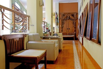 hotel lodaya by reddoorz