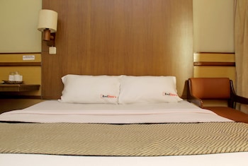 hotel lodaya by reddoorz