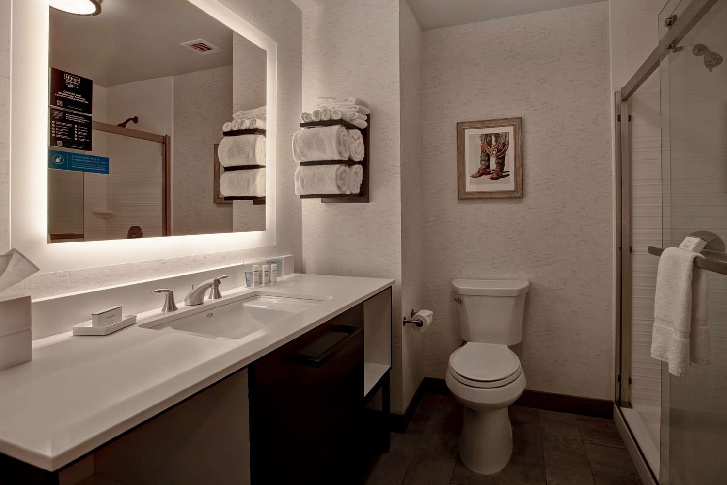 hampton inn and suites san antonio riverwalk