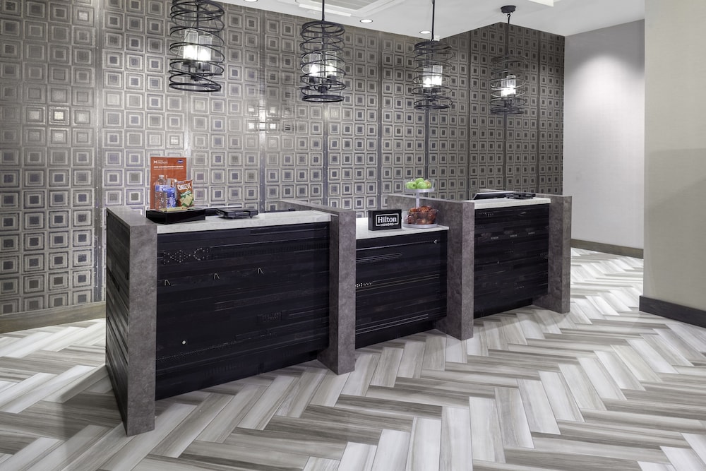 hampton inn and suites san antonio riverwalk