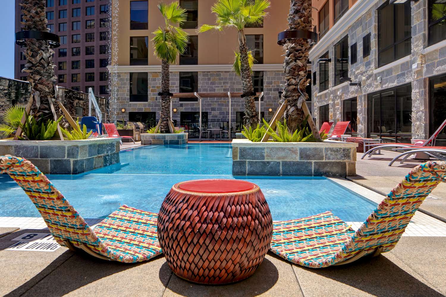 hampton inn and suites san antonio riverwalk