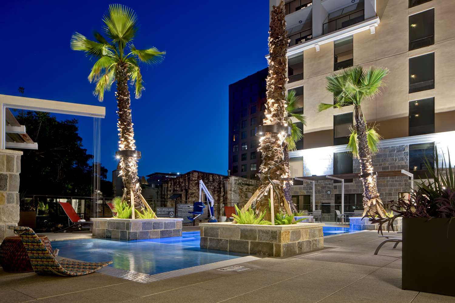 hampton inn and suites san antonio riverwalk