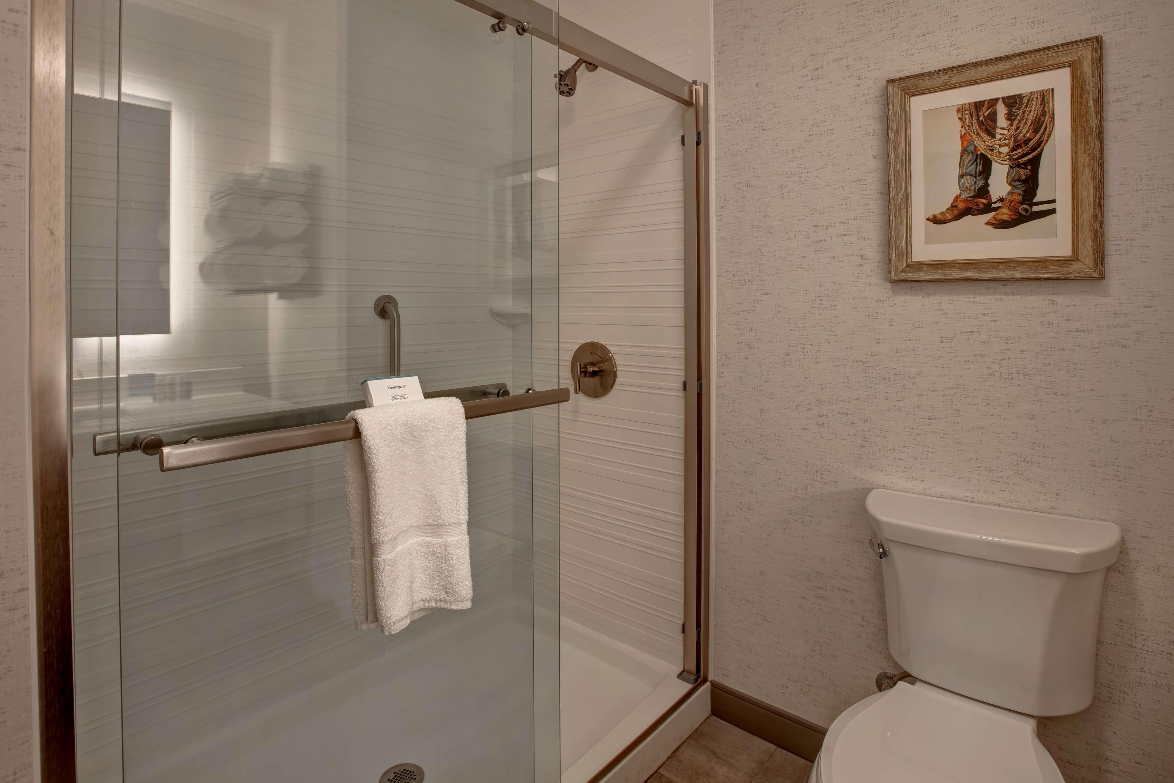 hampton inn and suites san antonio riverwalk