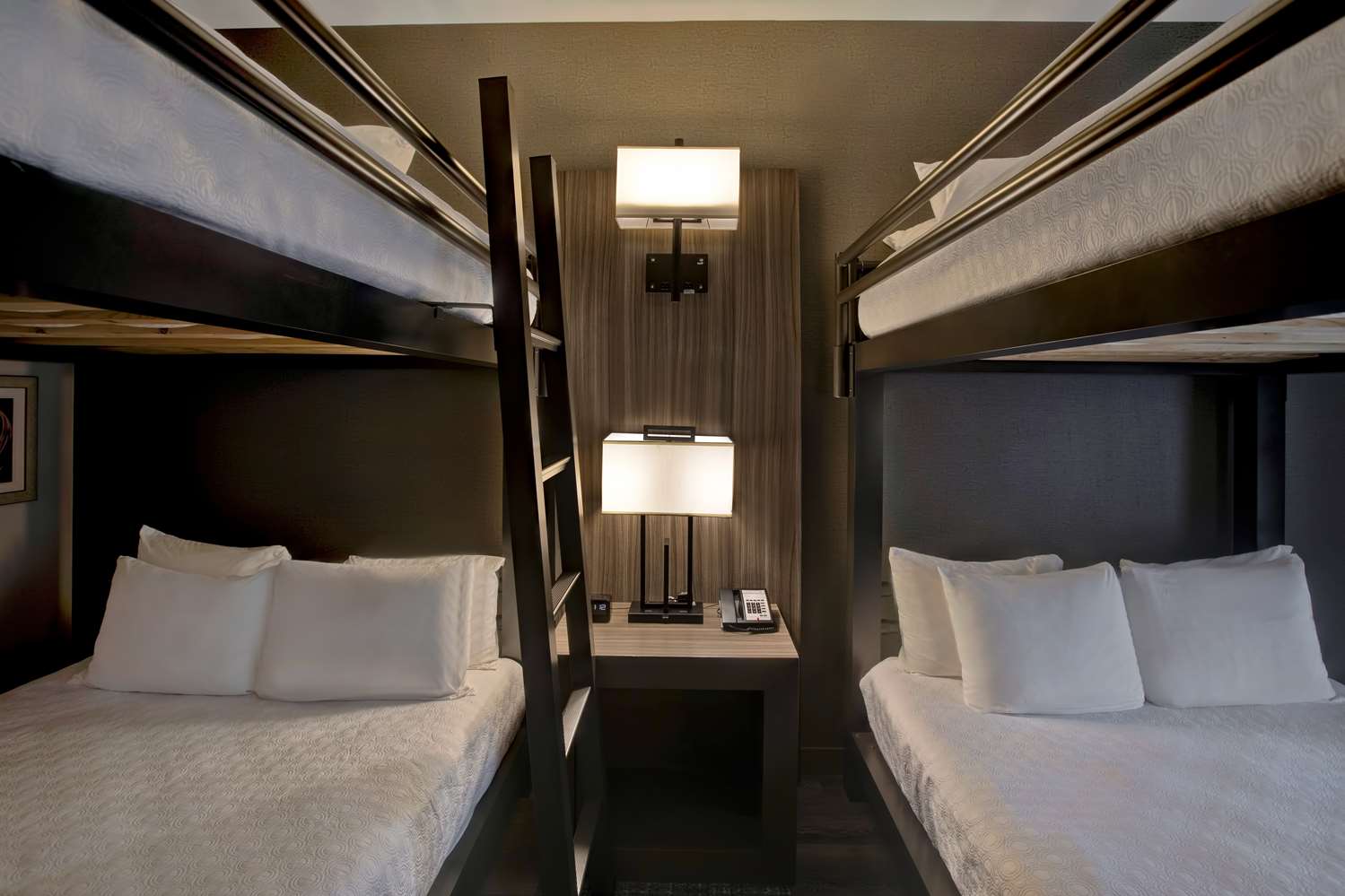 hampton inn and suites san antonio riverwalk