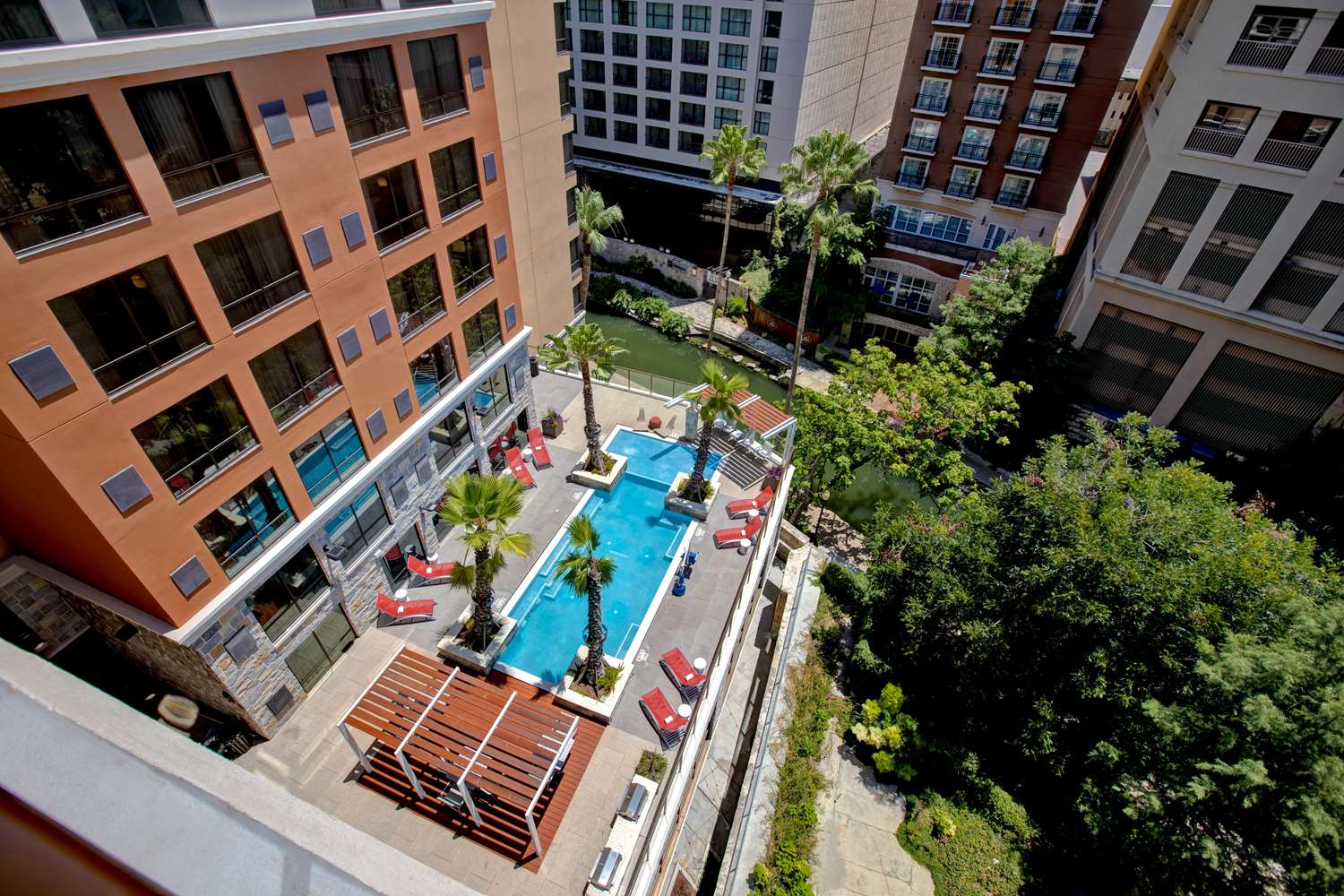 hampton inn and suites san antonio riverwalk
