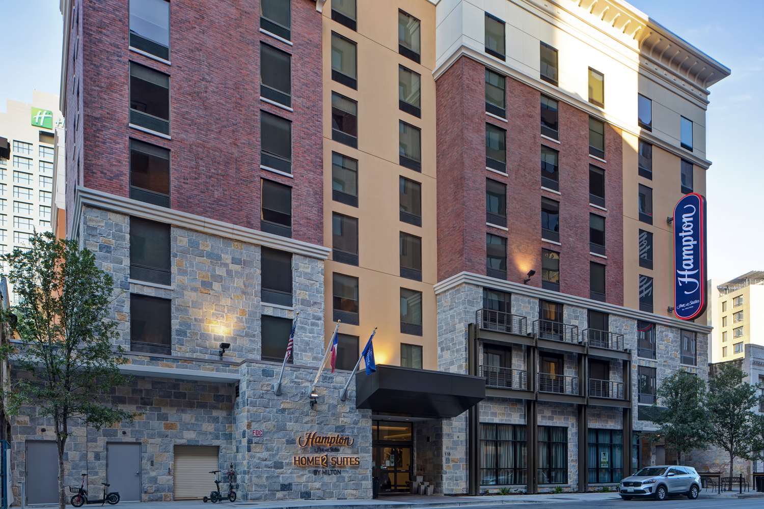 hampton inn and suites san antonio riverwalk