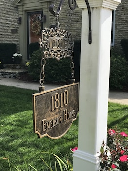 1810 emerson house bed and breakfast adults only