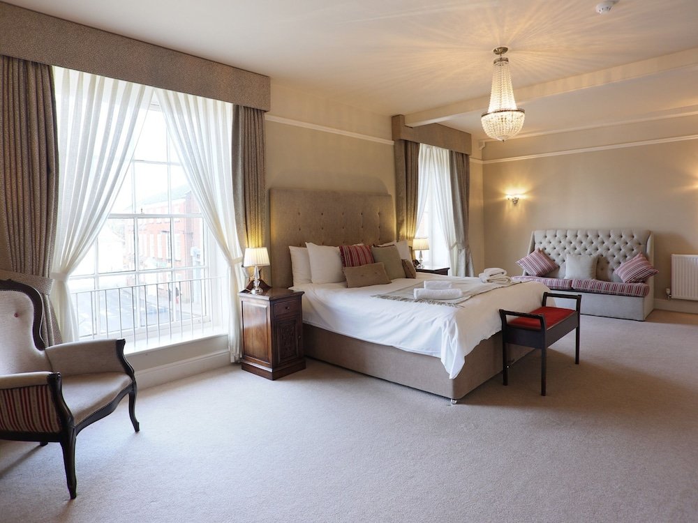 black boys hotel