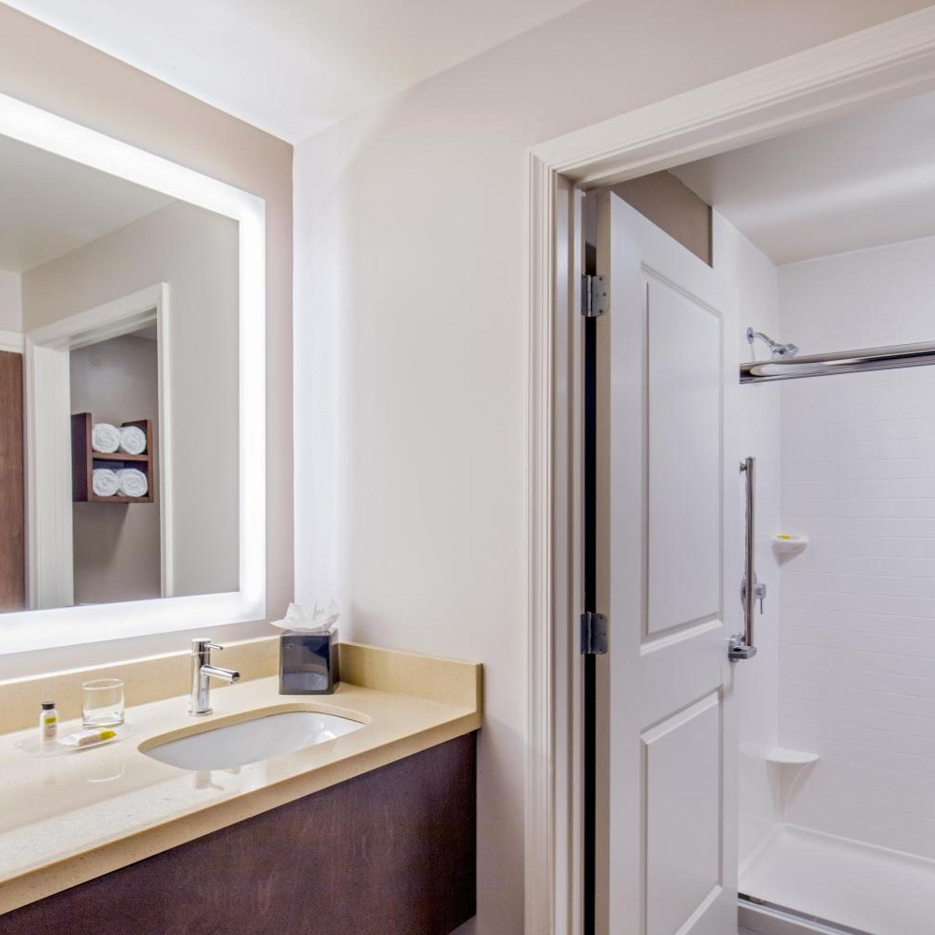 staybridge suites charlottesville airport an ihg hotel