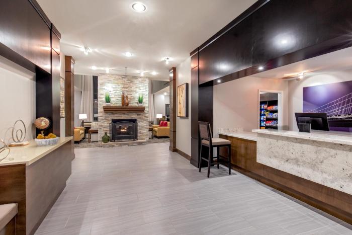 staybridge suites charlottesville airport an ihg hotel